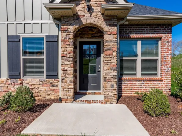 90 Founding Way #D, Trenton, GA 30752