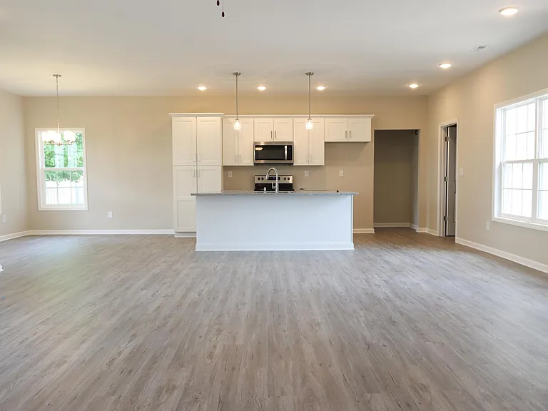 322 Briarwood Ln — Photo 13