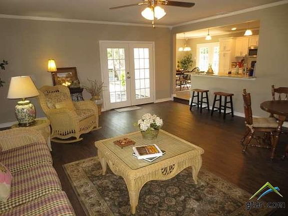 5th image of 2214 Mimosa Dr