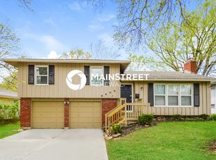 8600 Maple Ave, Raytown, MO 64138