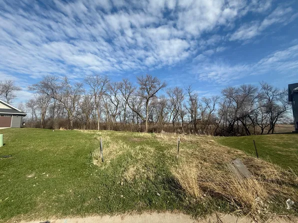 545 Leonard St, Hawley, MN 56549
