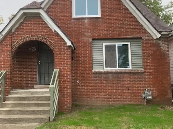 8109 Woodlawn St, Detroit, MI 48213