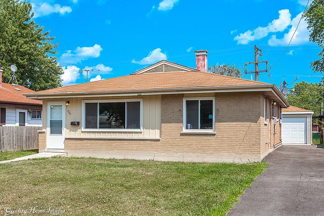 1st image of 1365 Greenbay Ave