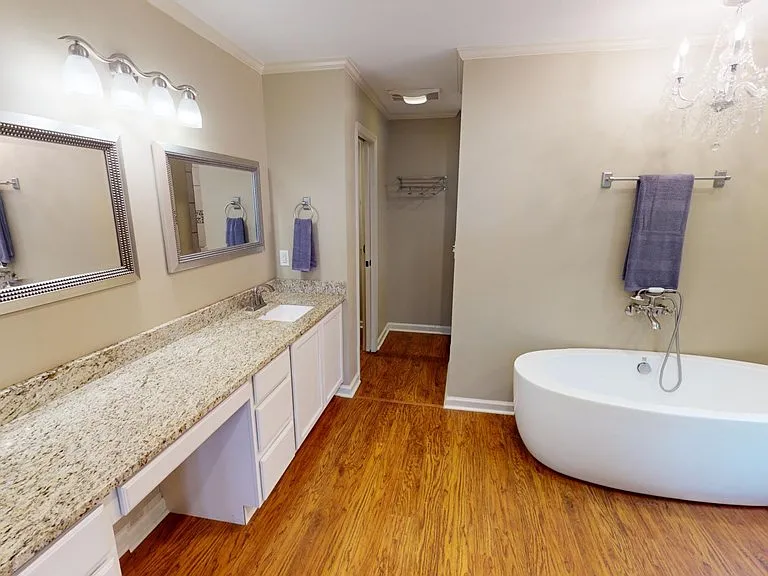 311 Junius St — Photo 22