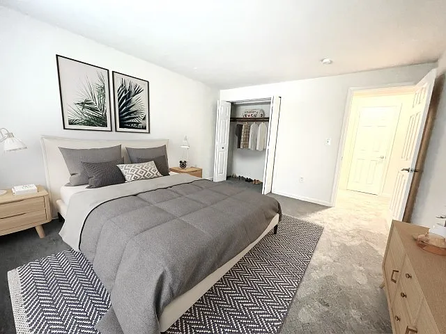 711 Farmington Ave — Photo 12