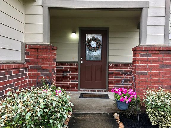 2nd image of 2731 Skyview Glen Ct