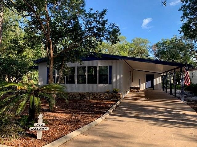 1st image of 743 E Pampas Grass Ct