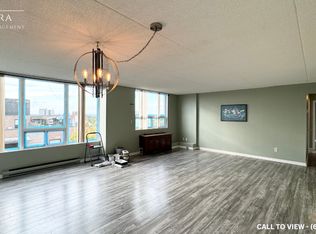 99 Donn Ave #704, Hamilton, ON L8G5B2