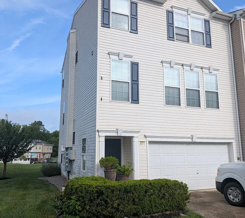 2271 Walnut Bottom Rd