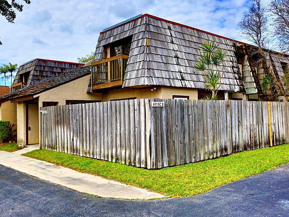 2nd image of 4115 Palm Bay Cir APT D