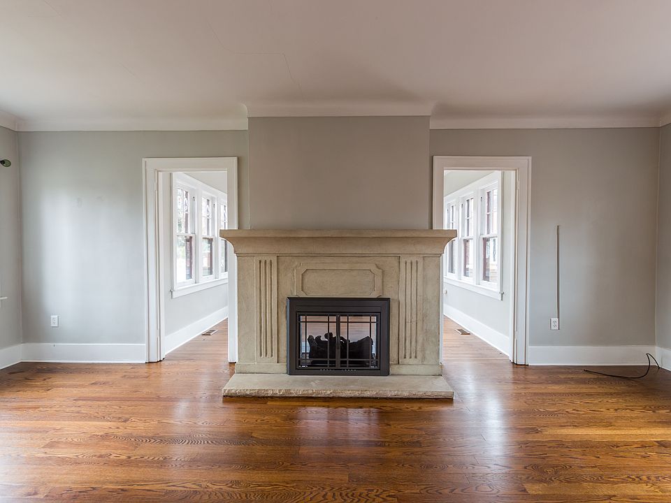 1st image of 708 W Lincoln Ave