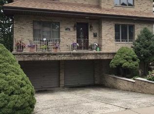 1389 15th St, Fort Lee, NJ 07024