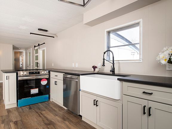 2nd image of 147 Lothrop St