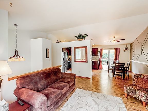 5th image of 622 87th Ave SE