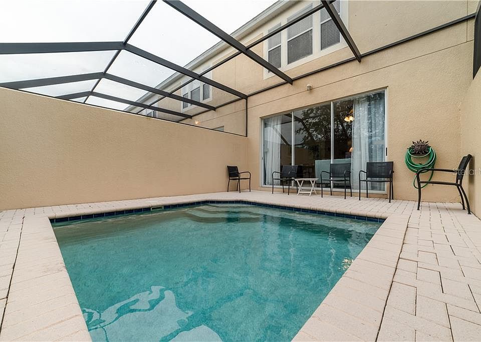 1st image of 2519 Maneshaw Ln