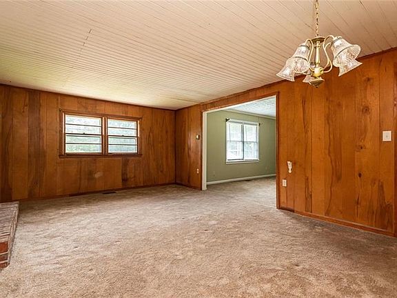 5th image of 861 McLinden Ave SE