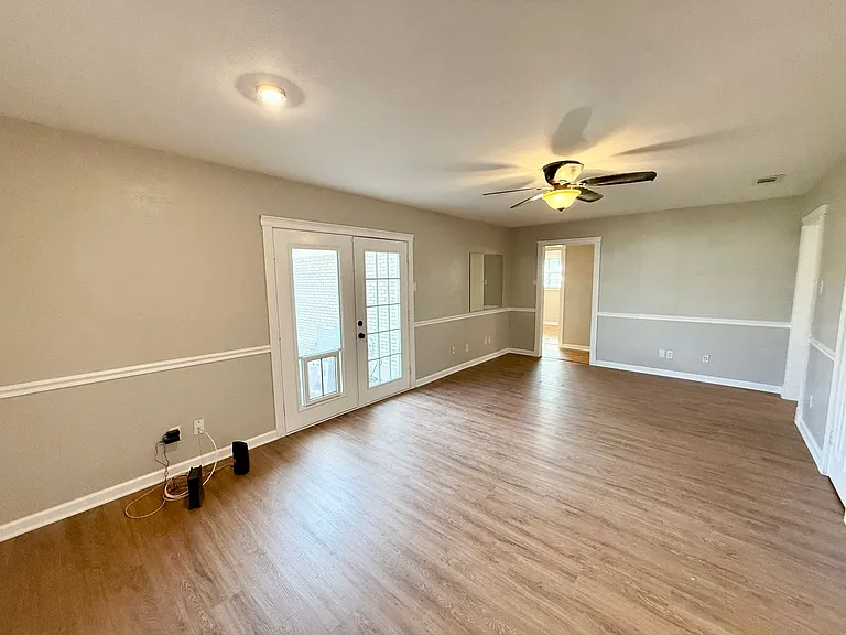 207 Estates Dr — Photo 8