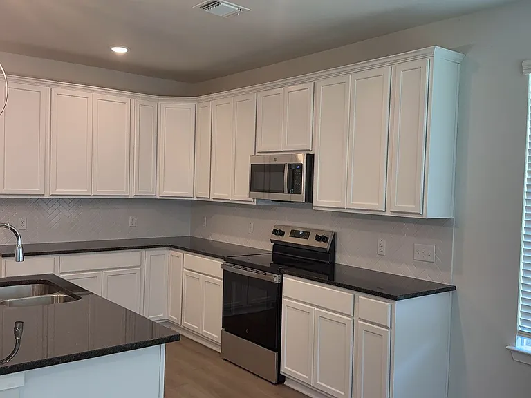5109 Pollack Ln — Photo 3