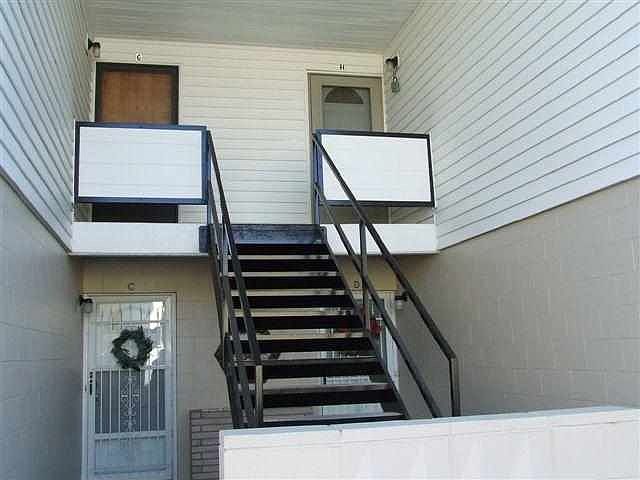 1st image of 1307 Goethals Dr APT H