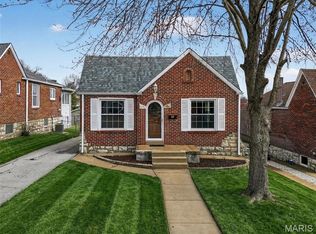 331 Geneva Dr, Saint Louis, MO 63125