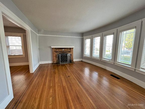 2nd image of 737 Green Ave