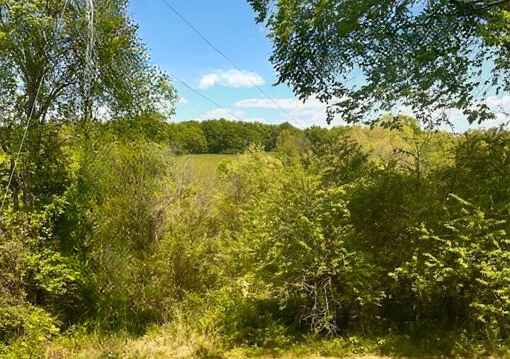 2nd image of 2164 Hicks Ln