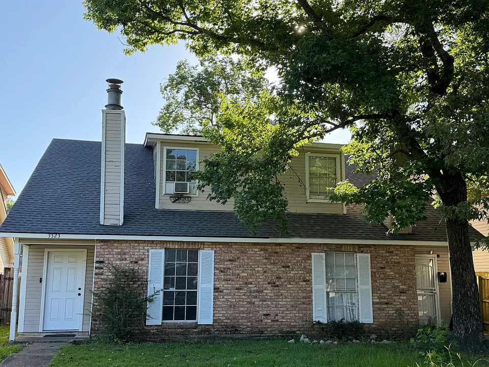 3323 King Bradford Dr