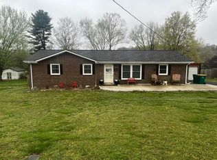 1432 Sandy St, Lewisburg, TN 37091