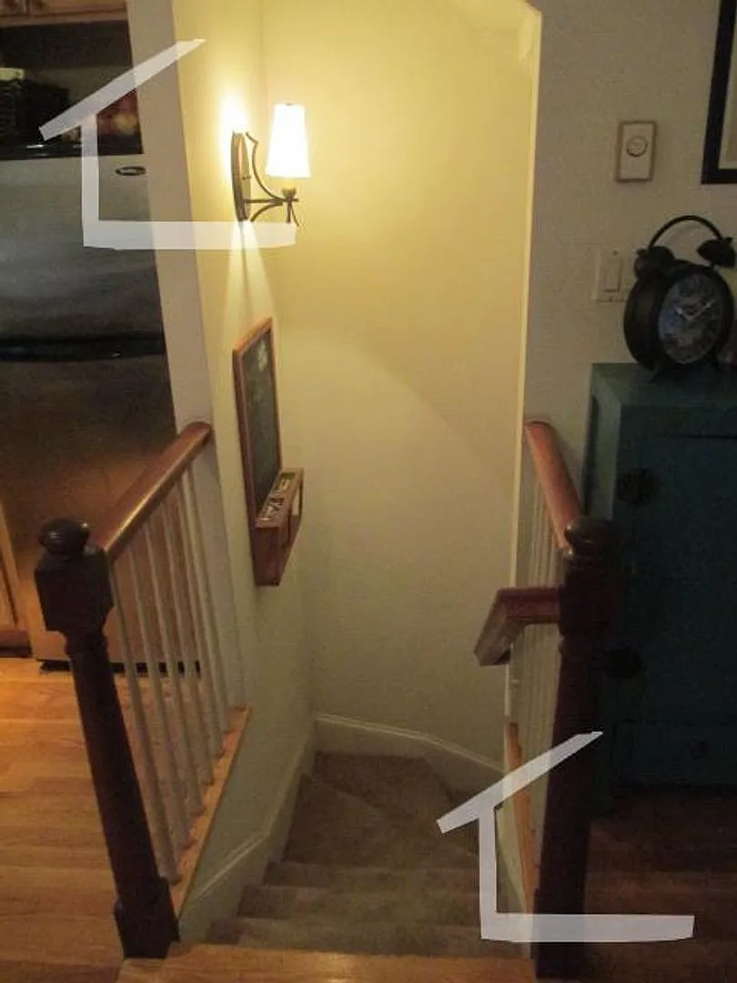 2 bed in Beacon Hill — Photo 1