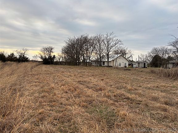 4th image of 1398 Sexton Rd