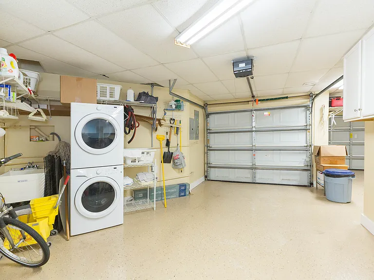 2020 W Dekle Ave #C — Photo 82