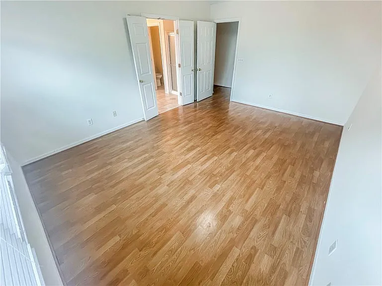 140 Calborne Ct — Photo 19