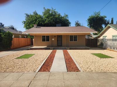 1132 E Fountain Way, Fresno, CA, 93704