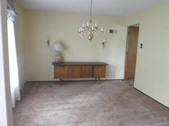 5th image of 1140 Chatelet Dr