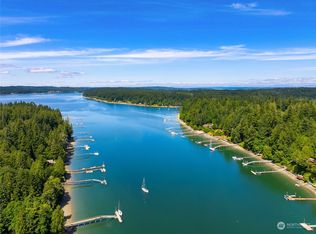 11700 Arrow Point Dr NE, Bainbridge Island, WA 98110