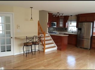 701 Teneyck Ave, Lyndhurst, NJ 07071