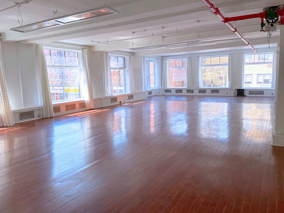 1st image of 57 W 16th St #3R