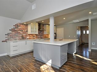 4815 Sunshine Dr, Sugar Land, TX 77479