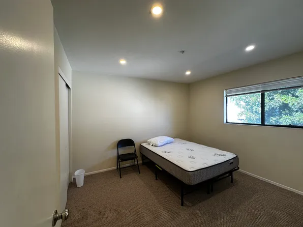 521 W Duarte Rd APT A, Monrovia, CA 91016