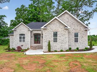 42 Todd Rd, McMinnville, TN 37110