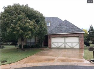 4508 Olde Village Cir, Edmond, OK 73013