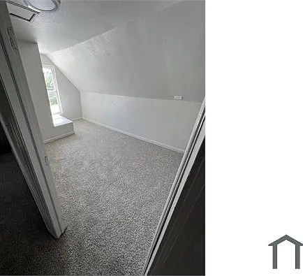 4764 Vine St — Photo 5