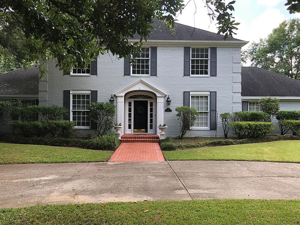 1st image of 29 Avenue Of The Oaks