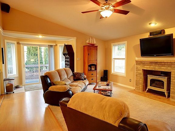 2nd image of 26201 48th Avenue Ct E