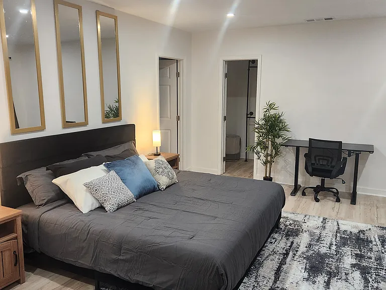 1101 Oak Knoll Ter SE — Photo 16