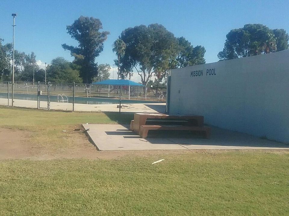 2nd image of 857 W Calle Francita