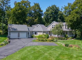 3 Cornwall Dr, Great Barrington, MA 01230