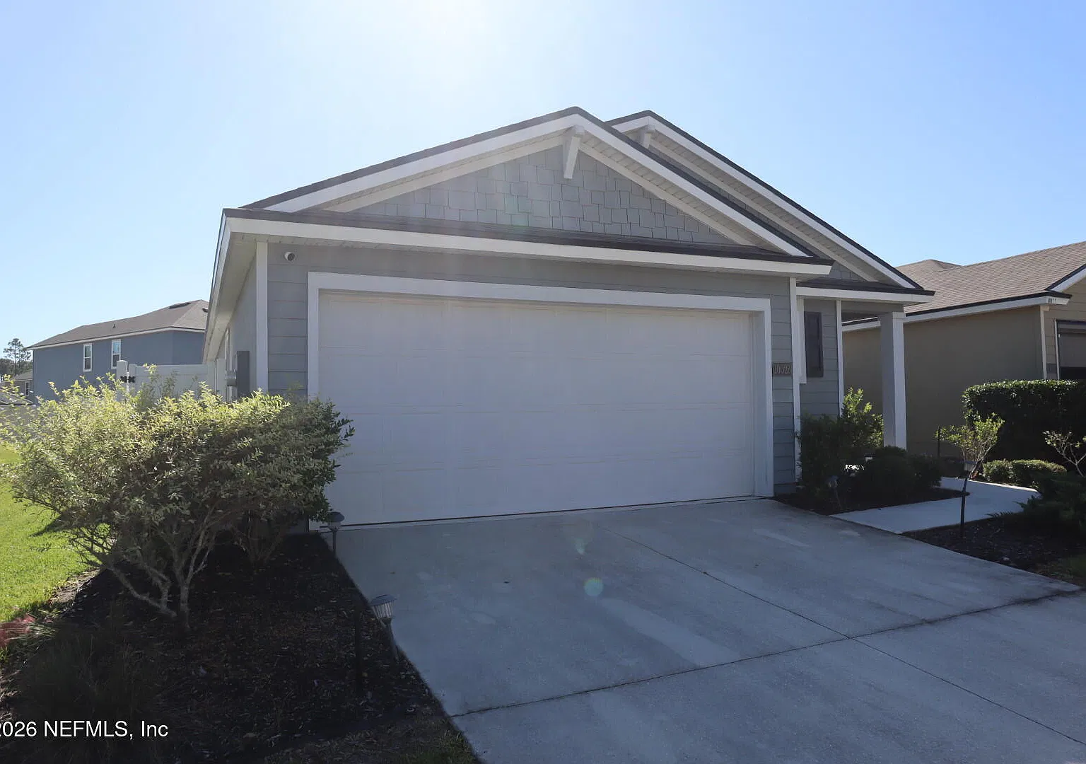 3 bed, 2.0 bath, 1618 sqft, $2,100 — Photo 1