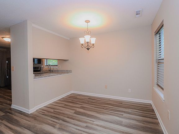 4th image of 4723 Mint Ave