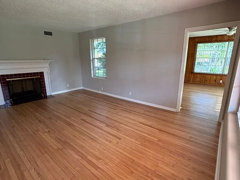 5321 Rollins Ave — Photo 28